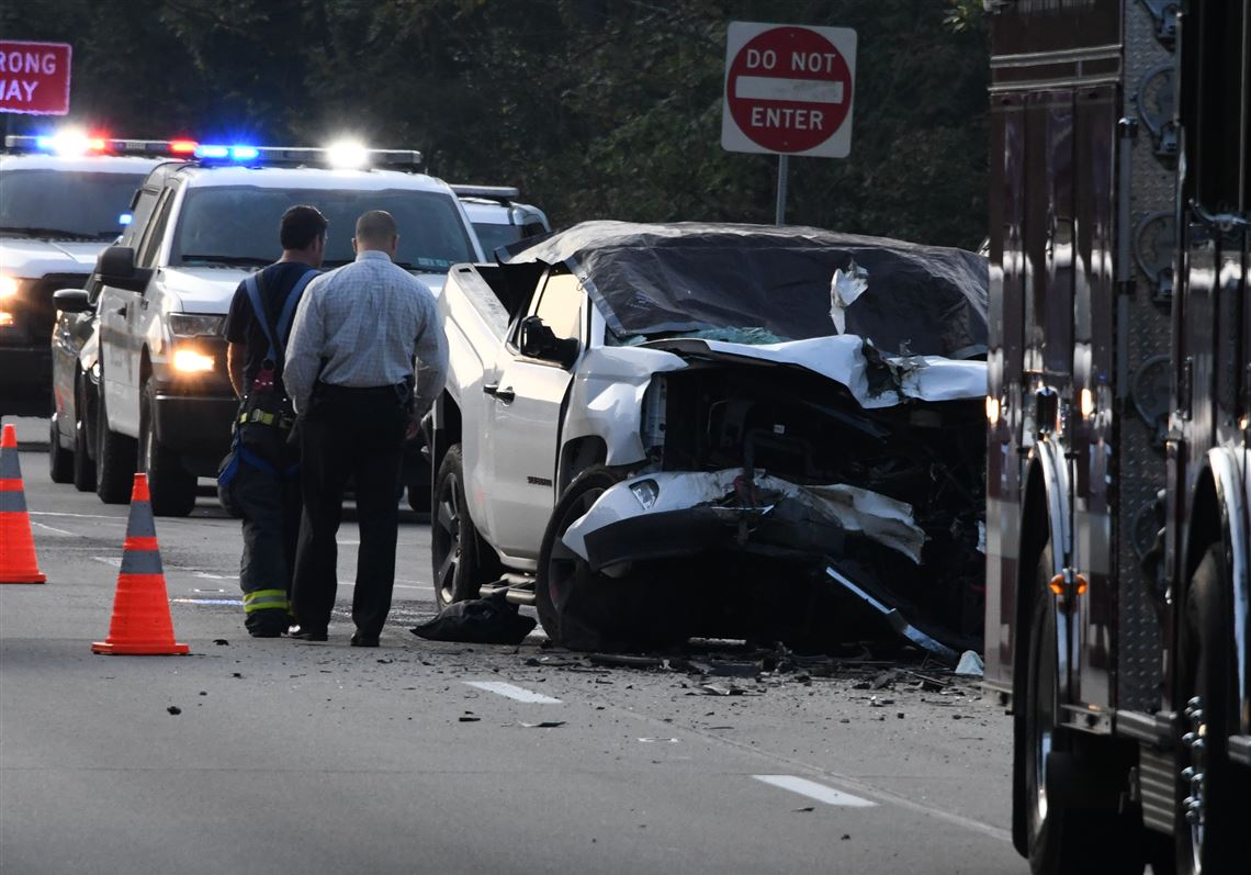 Two-vehicle wreck shuts down eastbound lanes of I-10 at Pederson ... Two-vehicle wreck shuts down eastbound lanes of I-10 at Pederson ...