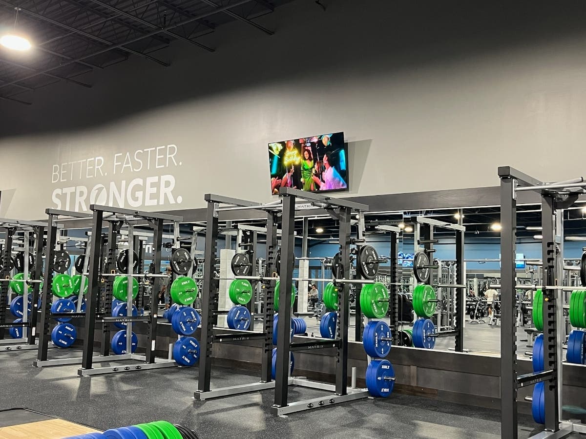 Onelife Fitness Sees Line At Opening Of New Manassas Location ...