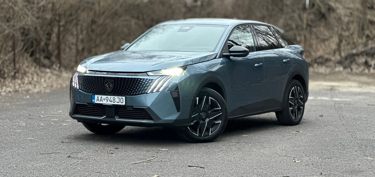 Megan Fox’s Studded Manicure Was Inspired by a Prince Albert Piercing ... Megan Fox’s Studded Manicure Was Inspired by a Prince Albert Piercing ...