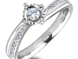 Buy diamond engagement rings and make your love shine