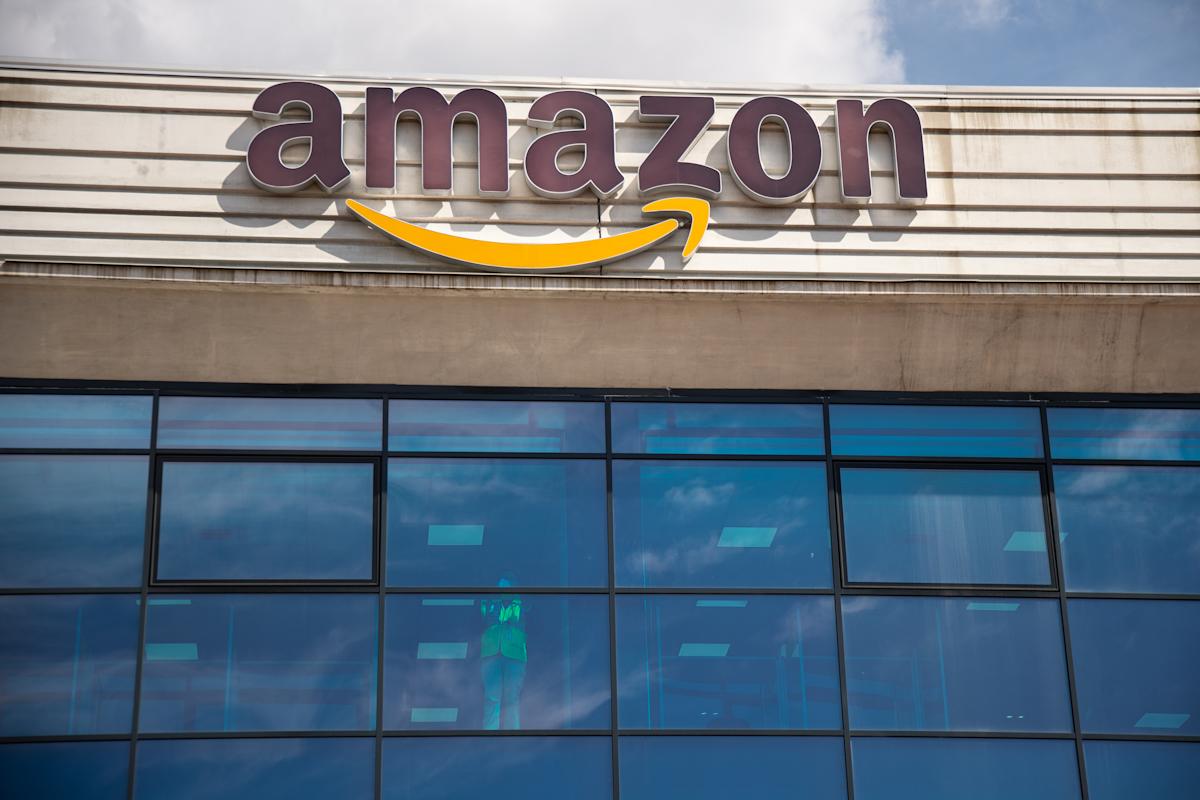 Amazon India Launches Online Academy For IIT-JEE Aspirants - Education ...