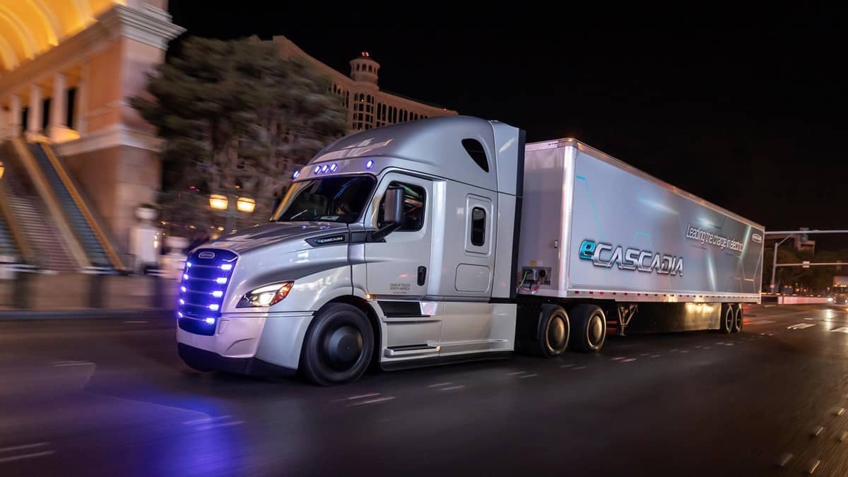 DTNA Introduces First SAE Level 2 Automated Truck in North America with ... DTNA Introduces First SAE Level 2 Automated Truck in North America with ...