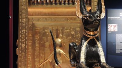 Free Images : animal, monument, statue, cat, egypt, sculpture, memorial ...