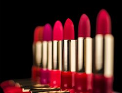 Cosmetic Teeth Enhance Your Smile With Confidence