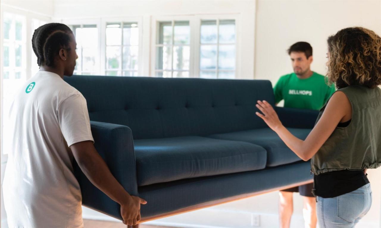 Furniture movers - Hire taskers to help move your furniture in Canada Furniture movers - Hire taskers to help move your furniture in Canada