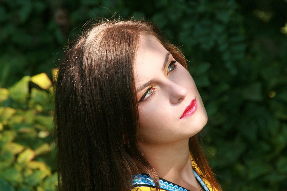 Free picture: beautiful girl, woman, beauty, field, flowers, girl, portrait