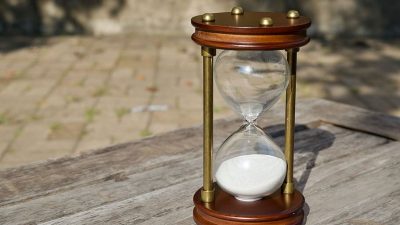 Brown, hourglass, wooden, surface, time, sand, wood, sandglass | Piqsels