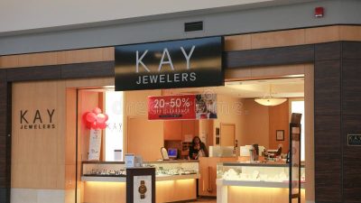 Kay Jewelers Retail Strip Mall Location. Editorial Stock Image - Image ...