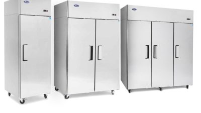 Commercial Upright Beverage Cooler 2~8℃ Automatic Defrost Glass Doors ...