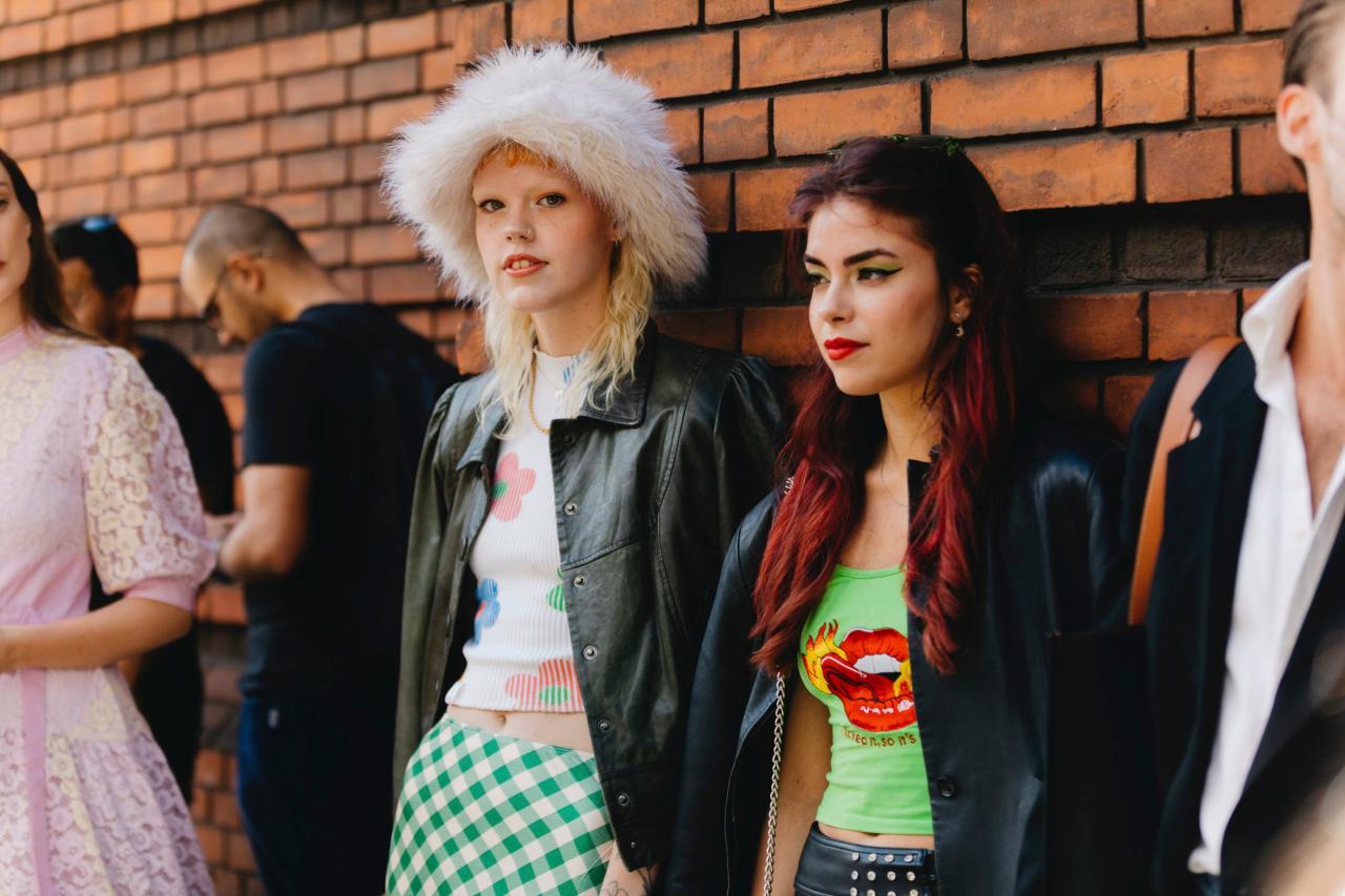 7 Key Spring 2023 Trends to Know From Paris Fashion Week | Who What Wear