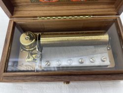 Buy Dental Gold For A Brilliant Smile And Confidence